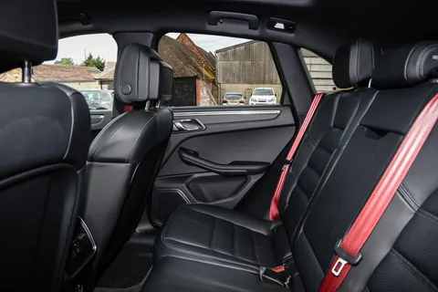 BA73XFC Porsche Macan T 5dr PDK Thumbnail #17