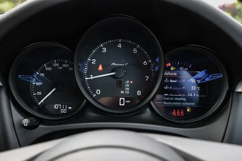 BA73XFC Porsche Macan T 5dr PDK Thumbnail #22