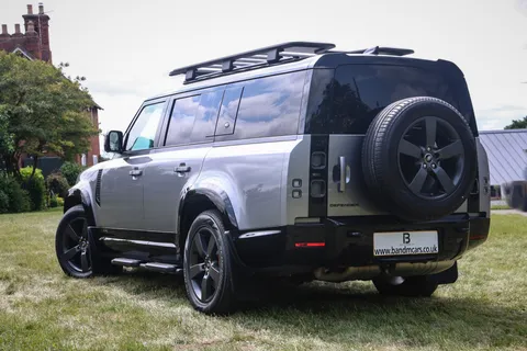 CJ73HCN Land Rover Defender 3.0 D300 X 130 5dr Auto [8 Seat] Thumbnail #2