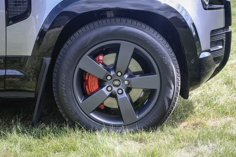 CJ73HCN Land Rover Defender 3.0 D300 X 130 5dr Auto [8 Seat] Thumbnail #15