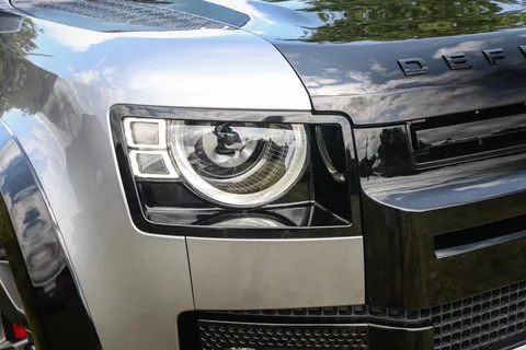 CJ73HCN Land Rover Defender 3.0 D300 X 130 5dr Auto [8 Seat] Thumbnail #14