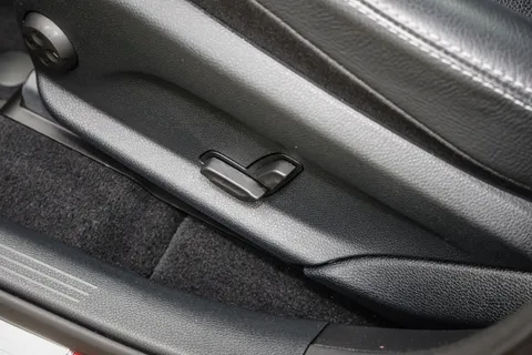 ML71KOA Mercedes-Benz GLC Coupe GLC 300 4Matic AMG Line 5dr 9G-Tronic Thumbnail #15