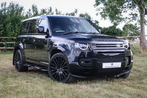 GN22WJL Land Rover Defender 5.0 P525 V8 110 5dr Auto Thumbnail #1