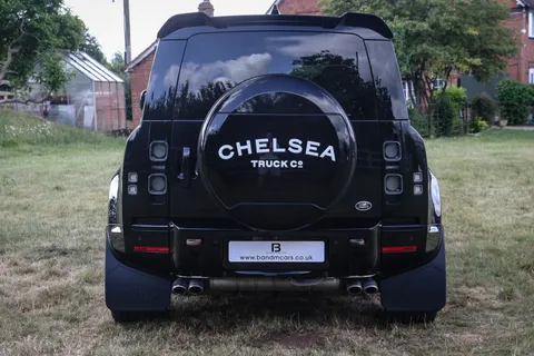 GN22WJL Land Rover Defender 5.0 P525 V8 110 5dr Auto Thumbnail #5