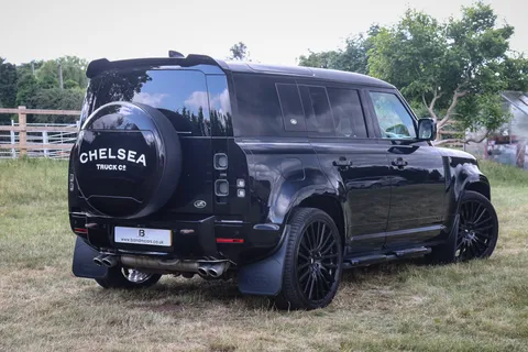 GN22WJL Land Rover Defender 5.0 P525 V8 110 5dr Auto Thumbnail #7