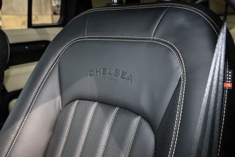 GN22WJL Land Rover Defender 5.0 P525 V8 110 5dr Auto Thumbnail #19