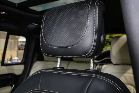 GN22WJL Land Rover Defender 5.0 P525 V8 110 5dr Auto Thumbnail #20