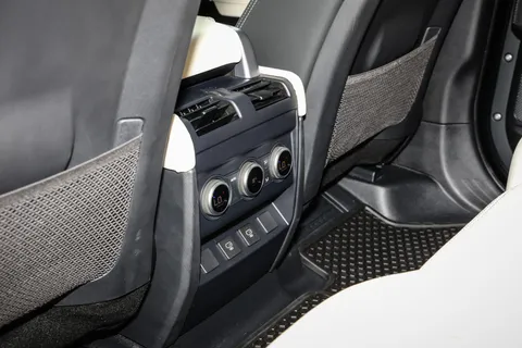 GN22WJL Land Rover Defender 5.0 P525 V8 110 5dr Auto Thumbnail #26