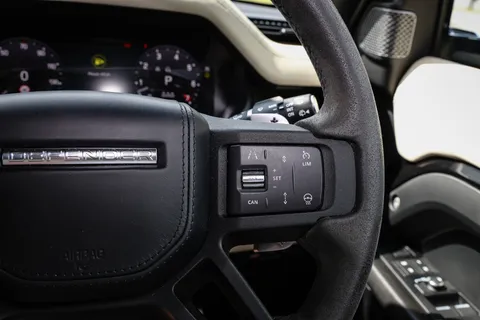 GN22WJL Land Rover Defender 5.0 P525 V8 110 5dr Auto Thumbnail #36