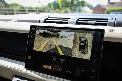 GN22WJL Land Rover Defender 5.0 P525 V8 110 5dr Auto Thumbnail #37