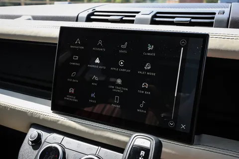 GN22WJL Land Rover Defender 5.0 P525 V8 110 5dr Auto Thumbnail #38