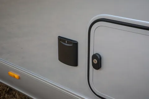 WJ74OUY Mercedes-Benz Adria Supersonic 780 Dc A Thumbnail #16