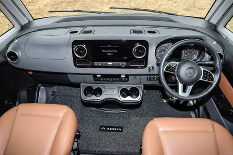 WJ74OUY Mercedes-Benz Adria Supersonic 780 Dc A Thumbnail #19