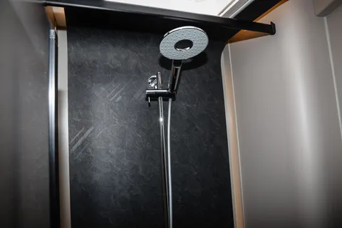 WJ74OUY Mercedes-Benz Adria Supersonic 780 Dc A Thumbnail #23