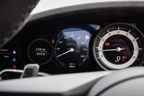 ME02TGE Porsche 911 2dr PDK Thumbnail #39