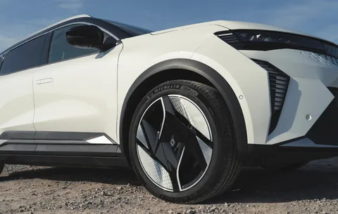 5 of 11 for Renault Scenic techno long range