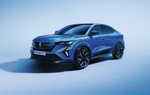 Renault Rafale techno esprit Alpine E-Tech plug-in hybrid 300 4WD Thumbnail #1