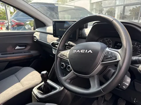 BT74ZWE Dacia Sandero Stepway 1.0 TCe 110 Extreme 5dr Thumbnail #13