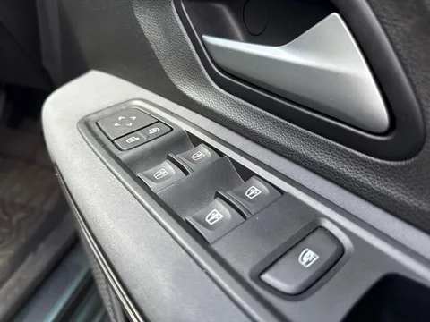 BT74ZWE Dacia Sandero Stepway 1.0 TCe 110 Extreme 5dr Thumbnail #9