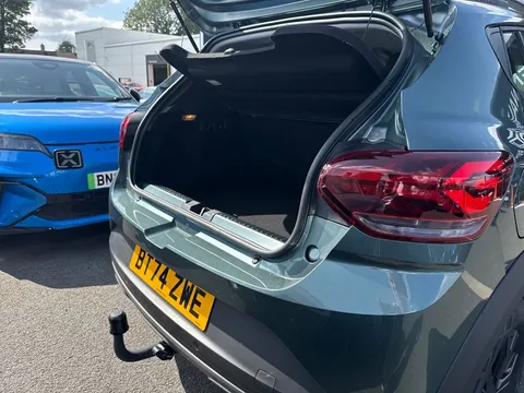 BT74ZWE Dacia Sandero Stepway 1.0 TCe 110 Extreme 5dr Thumbnail #31