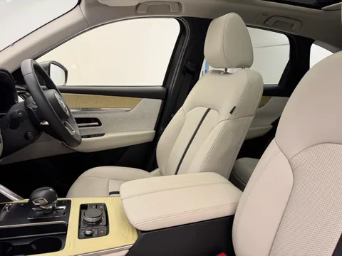 DS25FWD Mazda Cx-60 2.5 PHEV Takumi 5dr Auto [Conv/DAP/Pan roof] Thumbnail #13