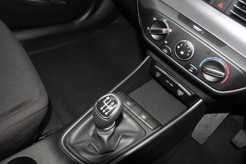 DC25OUY Hyundai i20 1.0T GDi Advance [Nav] 5dr Thumbnail #27