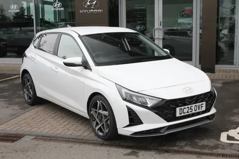 DC25OVF Hyundai i20 1.0T GDi Premium 5dr DCT Thumbnail #2