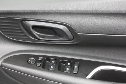 DC25OVF Hyundai i20 1.0T GDi Premium 5dr DCT Thumbnail #14