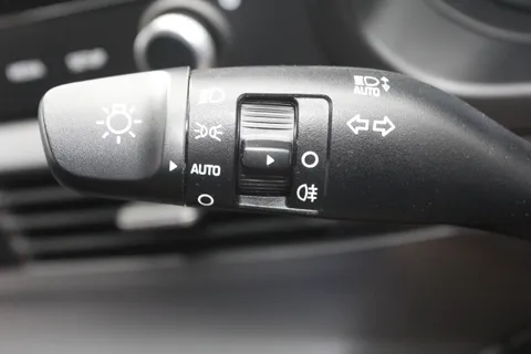 DC25OVF Hyundai i20 1.0T GDi Premium 5dr DCT Thumbnail #19