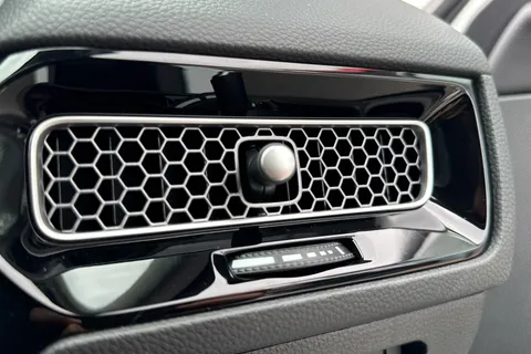 RO74XUC Honda Civic 2.0 eHEV Advance 5dr CVT Thumbnail #21