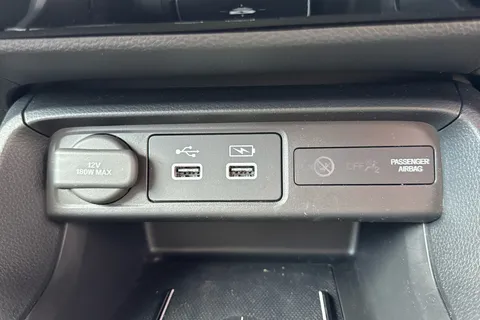 RO74XUC Honda Civic 2.0 eHEV Advance 5dr CVT Thumbnail #29