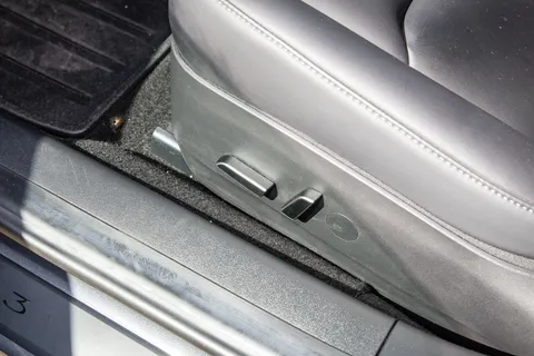 BD71KUA Tesla Model 3 Long Range AWD 4dr Auto Thumbnail #17