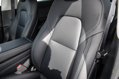 BD71KUA Tesla Model 3 Long Range AWD 4dr Auto Thumbnail #19