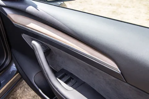 BD71KUA Tesla Model 3 Long Range AWD 4dr Auto Thumbnail #21