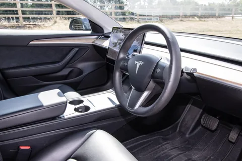 BD71KUA Tesla Model 3 Long Range AWD 4dr Auto Thumbnail #22