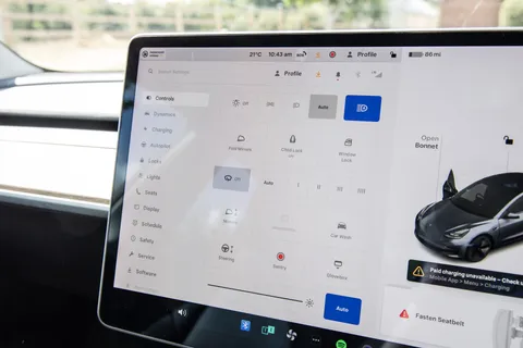 BD71KUA Tesla Model 3 Long Range AWD 4dr Auto Thumbnail #32