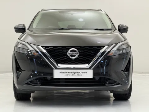 DS71HRW Nissan Qashqai 1.3 DiG-T MH N-Connecta [Glass Roof] 5dr Thumbnail #4