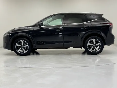 DS71HRW Nissan Qashqai 1.3 DiG-T MH N-Connecta [Glass Roof] 5dr Thumbnail #7