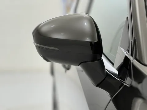 DS71HRW Nissan Qashqai 1.3 DiG-T MH N-Connecta [Glass Roof] 5dr Thumbnail #33