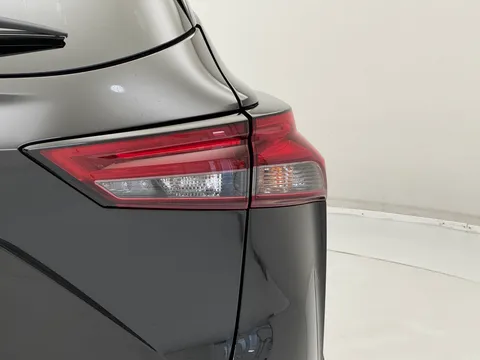 DS71HRW Nissan Qashqai 1.3 DiG-T MH N-Connecta [Glass Roof] 5dr Thumbnail #37