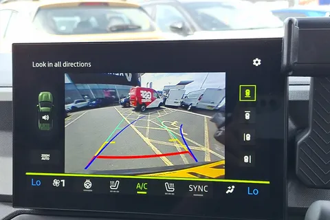 BT25PZZ Dacia Bigster 1.8 Hybrid 155 Journey 5dr Auto Thumbnail #38