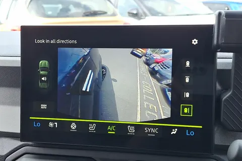 BT25PZZ Dacia Bigster 1.8 Hybrid 155 Journey 5dr Auto Thumbnail #41