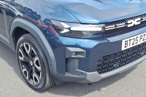 BT25PZZ Dacia Bigster 1.8 Hybrid 155 Journey 5dr Auto Thumbnail #14