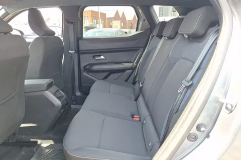 BN25CJJ Dacia Duster 1.6 Hybrid 140 Journey 5dr Auto Thumbnail #10