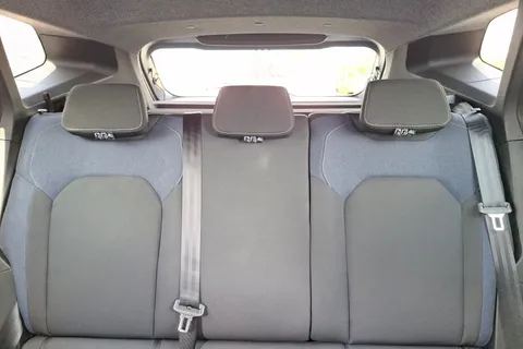 BN25CJJ Dacia Duster 1.6 Hybrid 140 Journey 5dr Auto Thumbnail #11