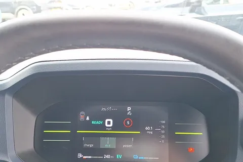 BN25CJJ Dacia Duster 1.6 Hybrid 140 Journey 5dr Auto Thumbnail #12