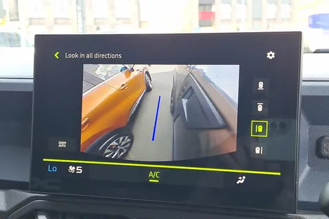 BN25CJJ Dacia Duster 1.6 Hybrid 140 Journey 5dr Auto Thumbnail #39