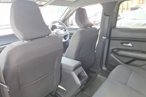 BN25CJJ Dacia Duster 1.6 Hybrid 140 Journey 5dr Auto Thumbnail #28