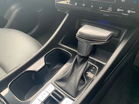 MK71NUF Hyundai Tucson 1.6 TGDi 48V MHD 180 Ultimate 5dr 4WD DCT Thumbnail #13