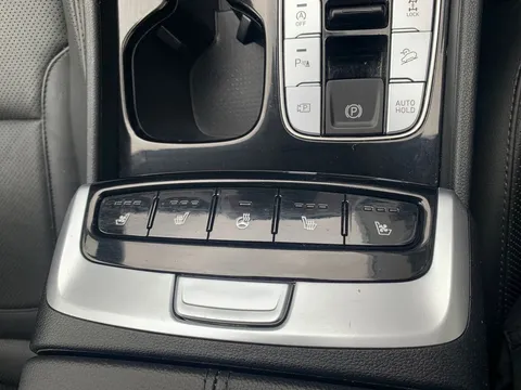 MK71NUF Hyundai Tucson 1.6 TGDi 48V MHD 180 Ultimate 5dr 4WD DCT Thumbnail #16